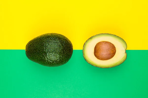 Verse avocadotaze avokado — Stok fotoğraf