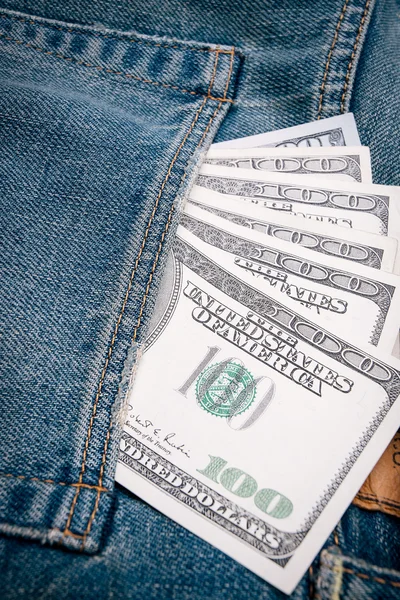 Geld in der Tasche — Stockfoto