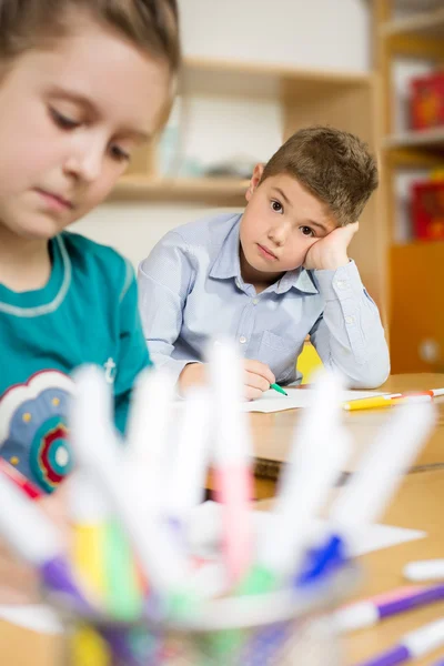 Niños en la escuela — Foto de Stock