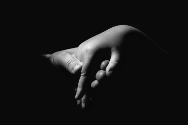 Babası bir çocuk için yardım etmek