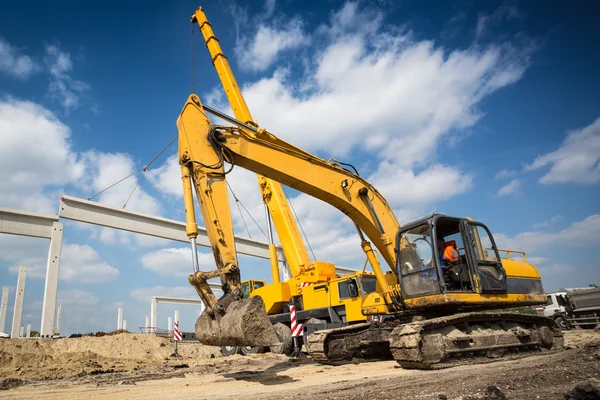 Excavadora en acción — Foto de Stock