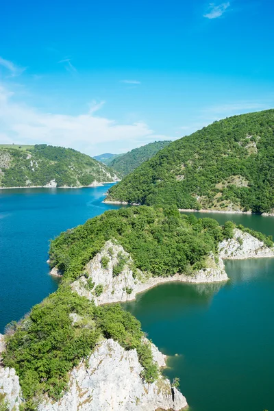 Maravilloso cañón con el río curvado — Foto de Stock