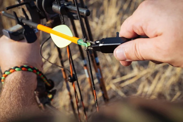 Bow hunter — Stock Photo, Image