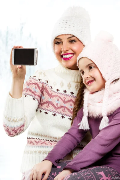 Best friends posing for a selfie — Stock Photo, Image