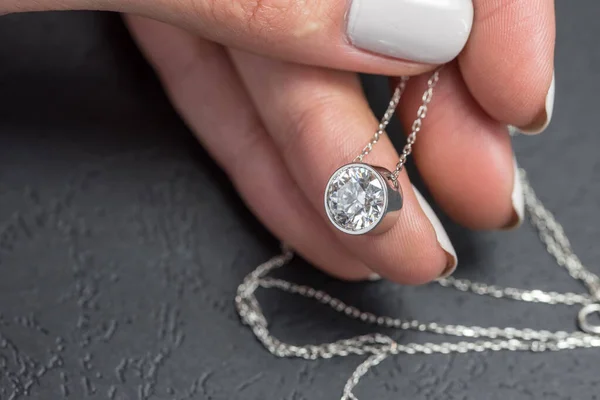 Diamond Pendant Female Hand — Fotografia de Stock