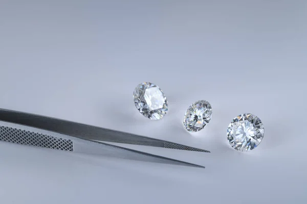 Diamantes Luxo Fundo Branco — Fotografia de Stock