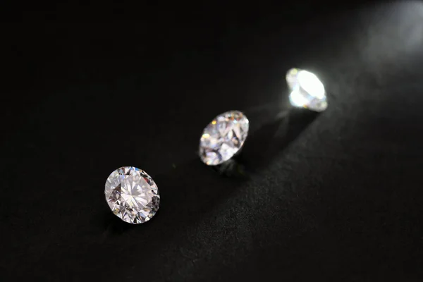 ブラックを基調としたダイヤモンドのセット — ストック写真