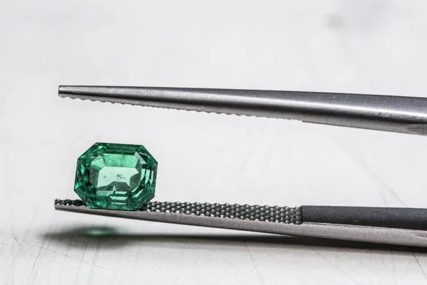 Natuurlijke Emerald Edelsteen Kostbare Losse Steen — Stockfoto