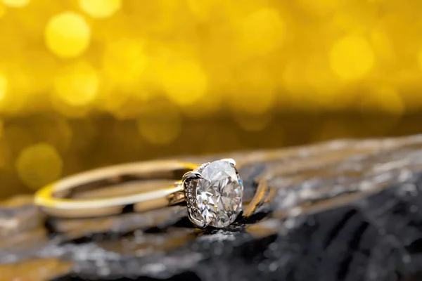 Gros Plan Belle Bague Mariage Avec Diamant — Photo