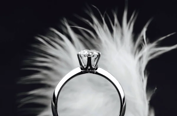 Close Anel Casamento Bonito Com Diamante — Fotografia de Stock