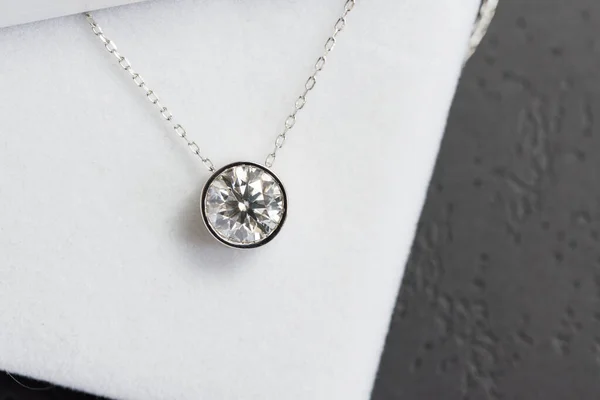 Diamond Pendant Gift Box — Fotografia de Stock