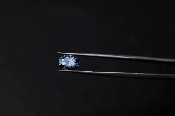 Hermoso Diamante Lujo Con Pinzas — Foto de Stock