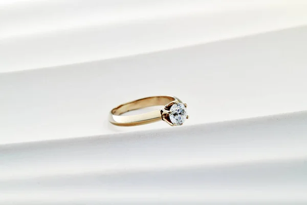 Bellissimo Anello Con Diamante — Foto Stock