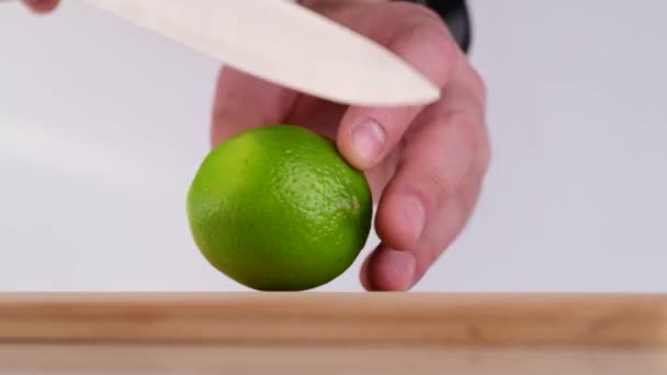 Cutting Lime Chopping Board — стокове відео