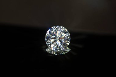 Güzel Diamond Gemstone arka planda, yakın plan