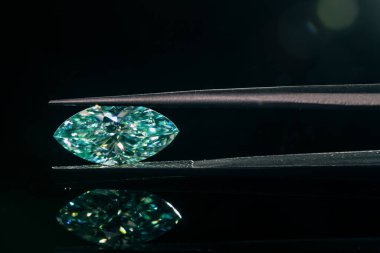 Cımbızlı güzel lüks elmas