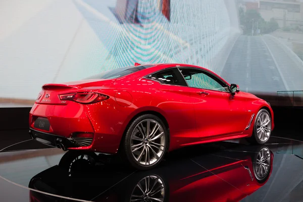 Infiniti Q60 в Женеве — стоковое фото