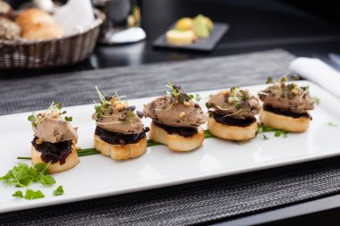 Ev yapımı ördek karaciğer