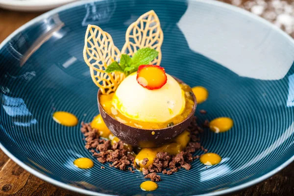 Mango Appel Roomkaas Passievrucht Dessert Heerlijke Gezonde Traditionele Gerechten Closeup — Stockfoto