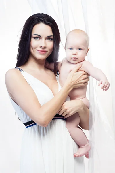 Mutter und kleines Baby — Stockfoto