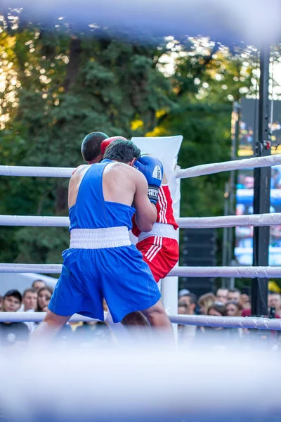 Chulyacheev Oleg Contra Zhorzhik Marutyan Durante Partido Boxeo Entre Las — Foto de Stock