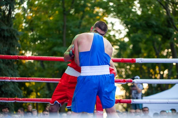 Chulyacheev Oleg Contra Zhorzhik Marutyan Durante Partido Boxeo Entre Las —  Fotos de Stock