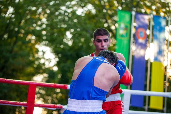 Chulyacheev Oleg Contra Zhorzhik Marutyan Durante Partido Boxeo Entre Las — Foto de Stock