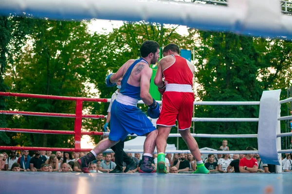 Yaroslav Khartsyz Kontra Benik Nikoghosyan Boxning Match Mellan Landslag Ukraina — Stockfoto