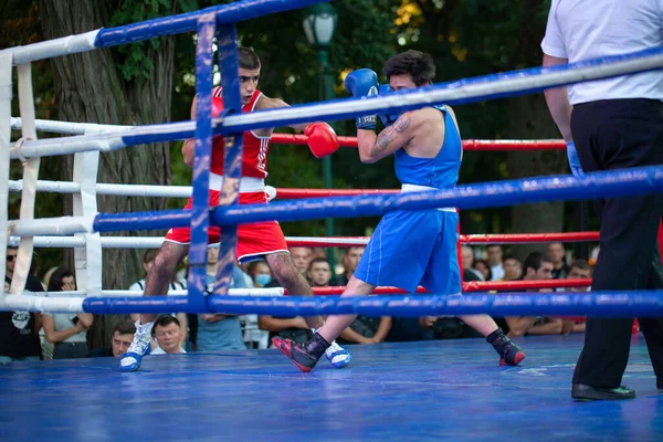 Chulyacheev Oleg Contra Zhorzhik Marutyan Durante Partido Boxeo Entre Las — Foto de Stock