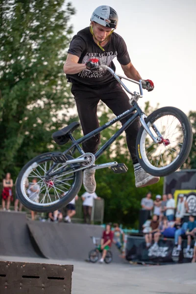 Bmx Riders Maakt Trucs Tijdens Festival Rider Cultures Complit 2020 — Stockfoto