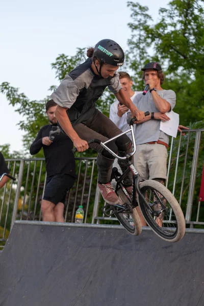 Bmx Riders Maakt Trucs Tijdens Festival Rider Cultures Complit 2020 — Stockfoto