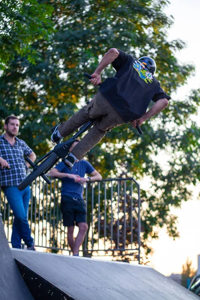 Bmx Riders Maakt Trucs Tijdens Festival Rider Cultures Complit 2020 — Stockfoto