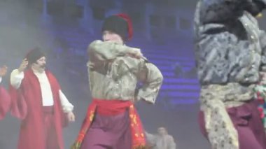 2021, Ukrayna, Ukrayna, Kharkov, 24-25.04.2021 'de vücut geliştirme kategorisinde bikini kategorisinde mayo giymiş güzel spor kızı kızlar.