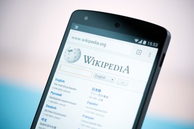 Wikipedia Web sitesinde Google Nexus 5