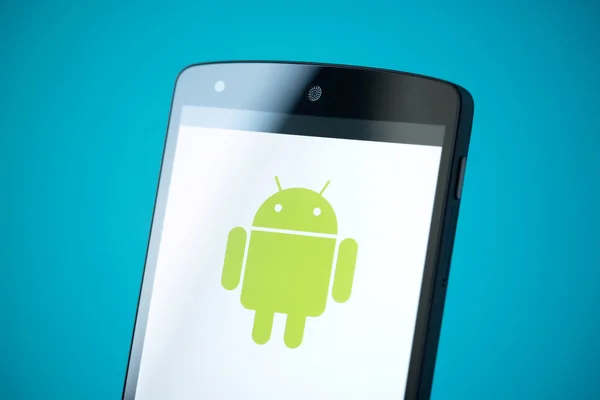 Android-logotypen på Google Nexus 5 — Stockfoto