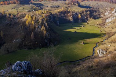 tepeler ile Romanya peyzaj