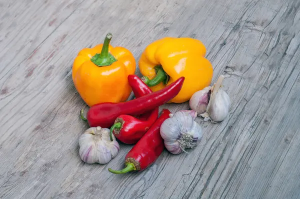 Pimentos e alho — Fotografia de Stock