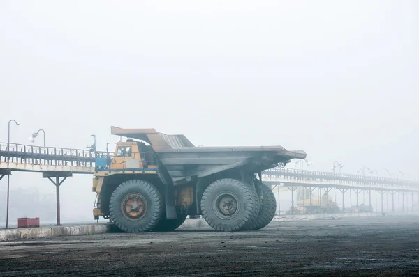 Trucks at repairs — Stock Photo, Image