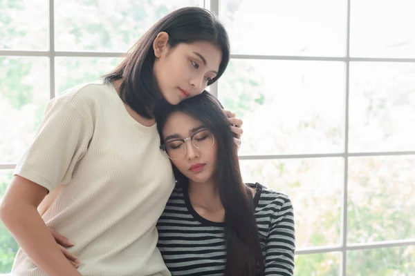 Две Азиатские Красавицы Предпринимательницы — стоковое фото