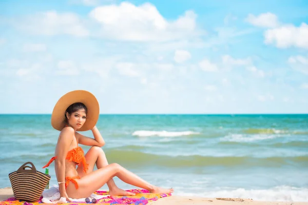 Asian Sexy Woman Orange Bikini Posing — Stock Photo, Image