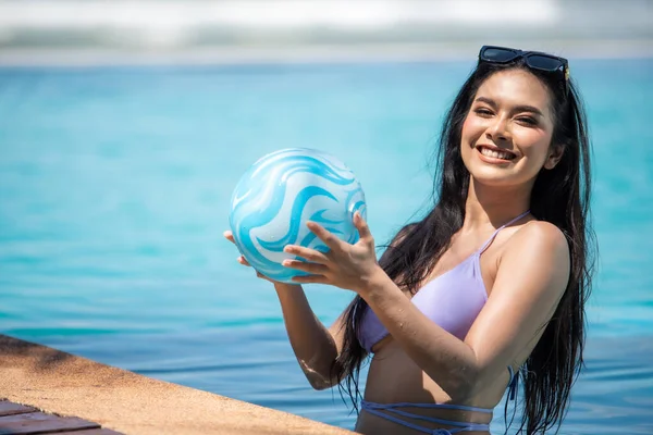 Asian Sexy Woman Swimsuit Ball — Stock Photo, Image