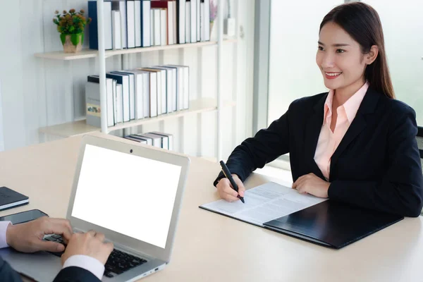 Two Colleagues Businesswoman Businessman Working Office —  Fotos de Stock