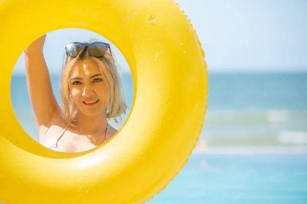 Asian Sexy Woman Inflatable Ring — Stock Photo, Image