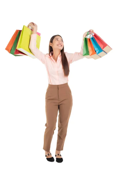 Retrato Bonito Feliz Asiático Mulher Com Compras Saco Isolado Branco — Fotografia de Stock