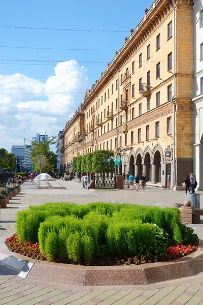 Street in central part of Minsk. — Zdjęcie stockowe