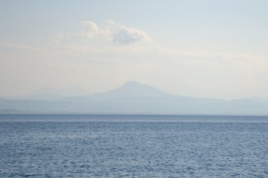 Ionian sea bulutlu bir günde.