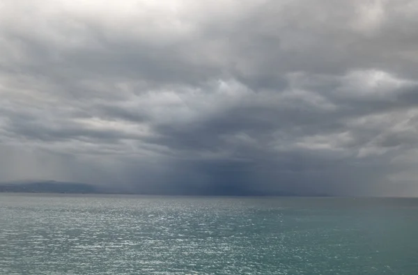 Mar Jónico num dia nublado . — Fotografia de Stock