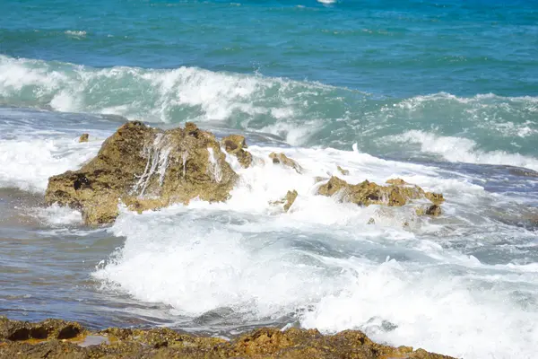 Rocks on the coast of Aegean Sea. — Stock Photo, Image