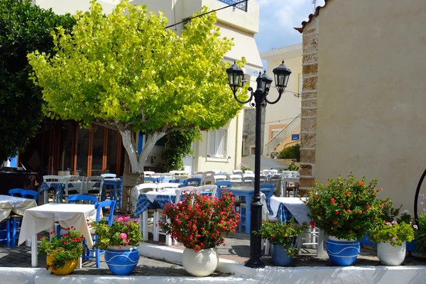 Restaurant in old part of Malia. — Stock Photo, Image