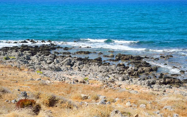 Rocce sulla costa del Mar Egeo . — Foto Stock